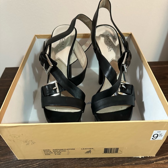 Michael Kors Josephine platform black size 9.5 USED - Picture 4 of 5